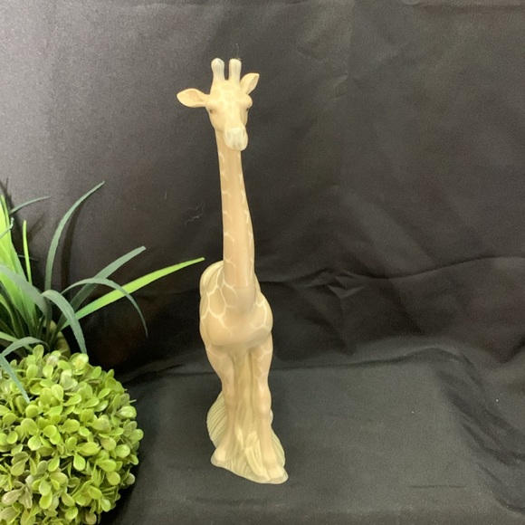 Porcelain Giraffe figure by Porcelanas Miguel Requena - Picture 8 of 10